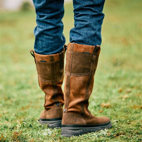 best knee high waterproof boots.